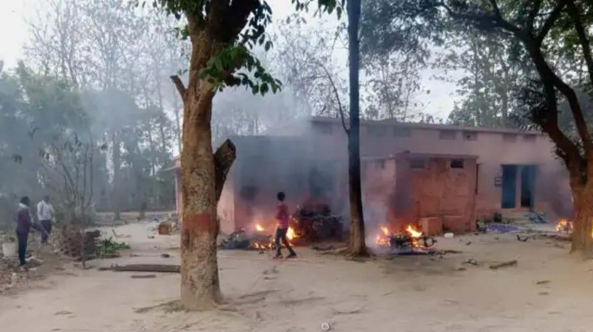angry mob burnt police post