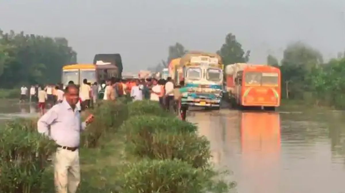 Delhi-Lucknow highway closed