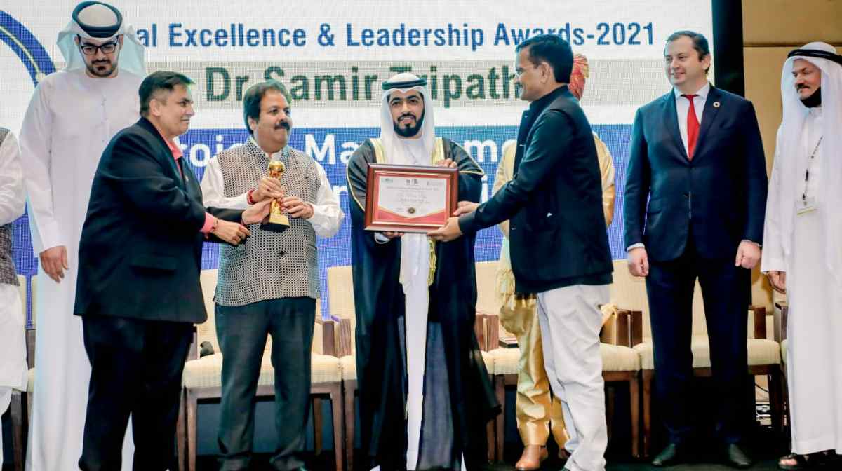 इंडिया-यूएई बिजनेस कॉन्क्लेव संपन्न, ग्लोबल अवार्ड से सम्मानित हुए डॉ. समीर त्रिपाठी