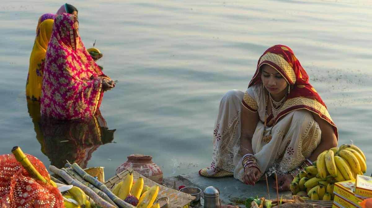 Chhath puja: क्यों की जाती है छठ पर सूर्य की पूजा, जानें कौन हैं छठी मैया