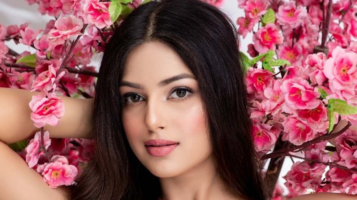 भारत की यह ग्लैमर गर्ल देगी मिस यूनिवर्स प्रतियोगिता में टक्कर, तस्वीरें उड़ा देंगी होश