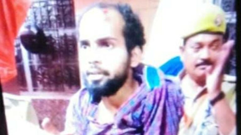 गोरखनाथ मंदिर में घुसने की कोशिश, पीएसी जवानों पर हमला, एक गिरफ्तार