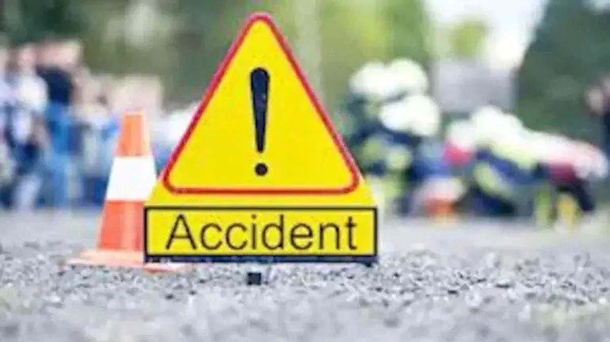 Odisha Accident: यात्रियों से भरी वैन खड़े ट्रक में घुसी, 8 लोगों की मौत