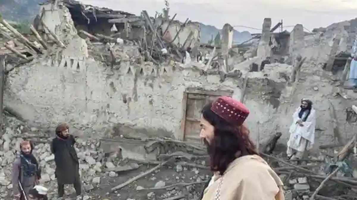 अफगानिस्तान में तेज भूकंप के झटके, 255 लोगों की मौत