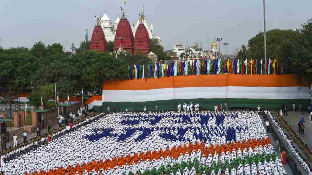 Independence Day 2022: जानिए आजादी की गौरव गाथा, 75 वर्षों में कितना बदला भारत