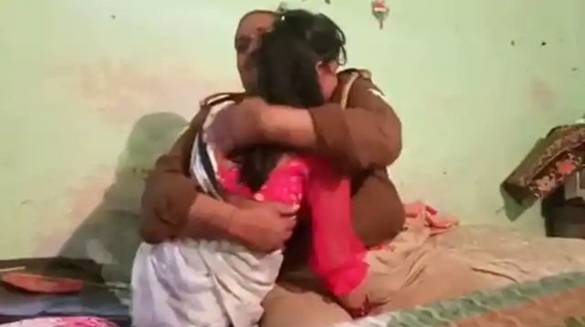 UPPolice:  महिला के साथ सिपाही का अश्लील वीडियो वायरल, किया गया निलंबित
