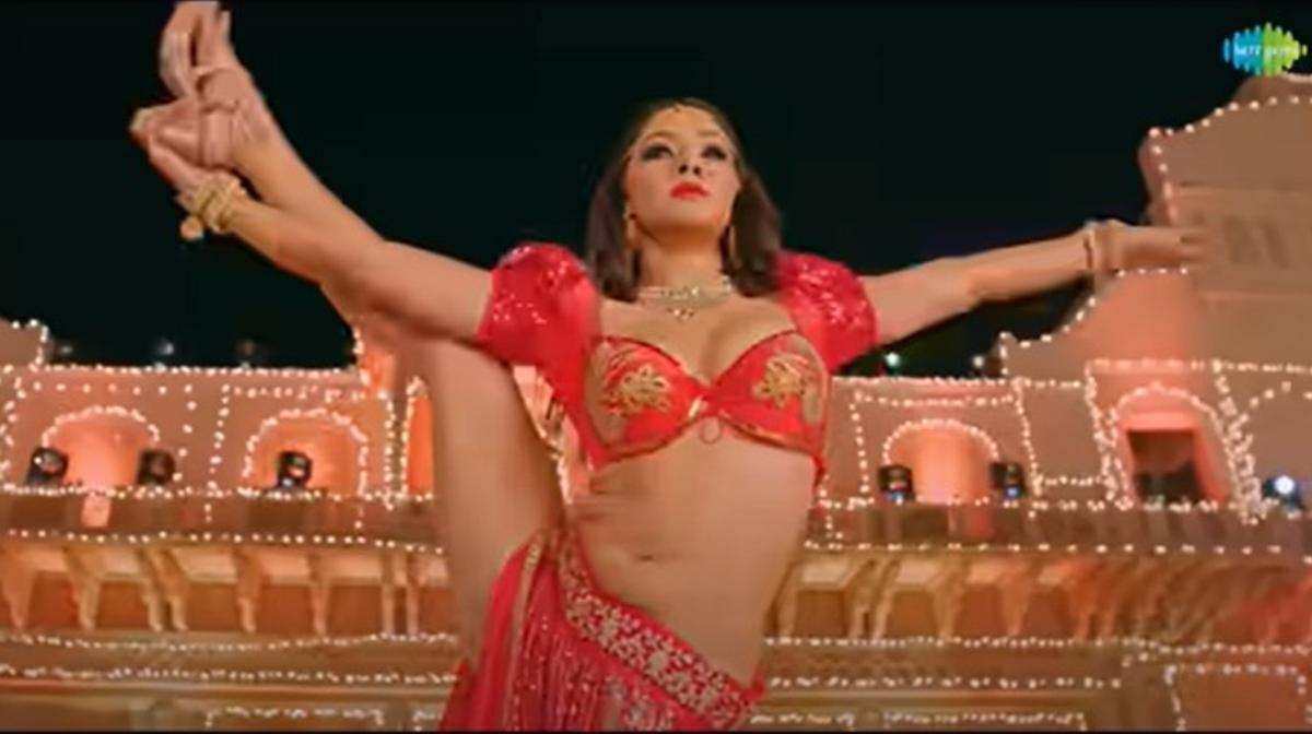 Actress Namrata Malla: ‘लाल घाघरा’ गाने पर एक्ट्रेस ने मचाया धमाल, तोड़ रहा सारा रिकॉर्ड