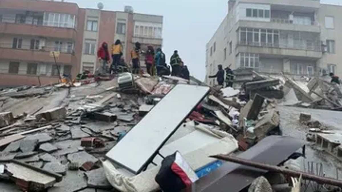 Turkey Earthquake: तुर्की में इससे पहले तबाही मचा चुका है भूकंप, 33 हजार लोगों की गई थी जान