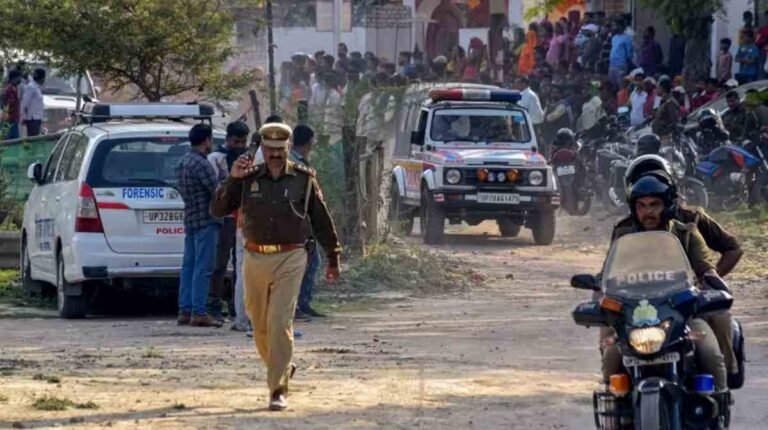 Prayagraj: यूपी पुलिस पर भारी पड़ रहे अतीक के गुर्गे, 16 दिन बाद भी मुख्य शूटर पकड़ से दूर