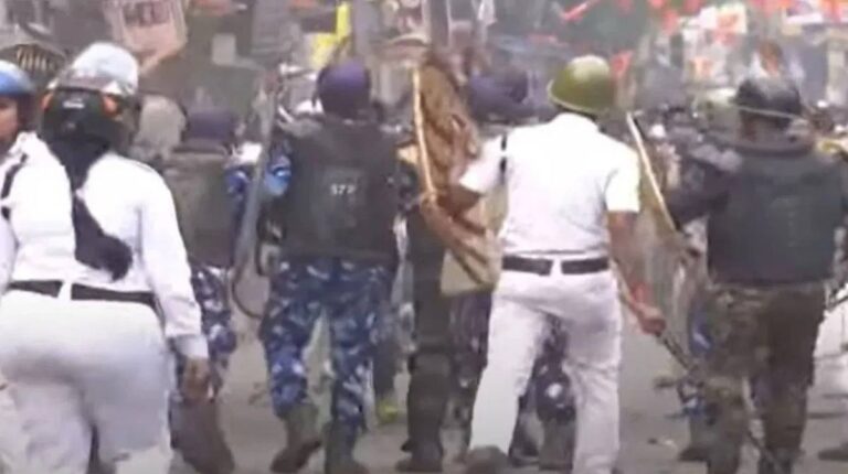 Ram Navami Violence: बंगाल-बिहार के बाद अब झारखंड में शोभा यात्रा पर पथराव