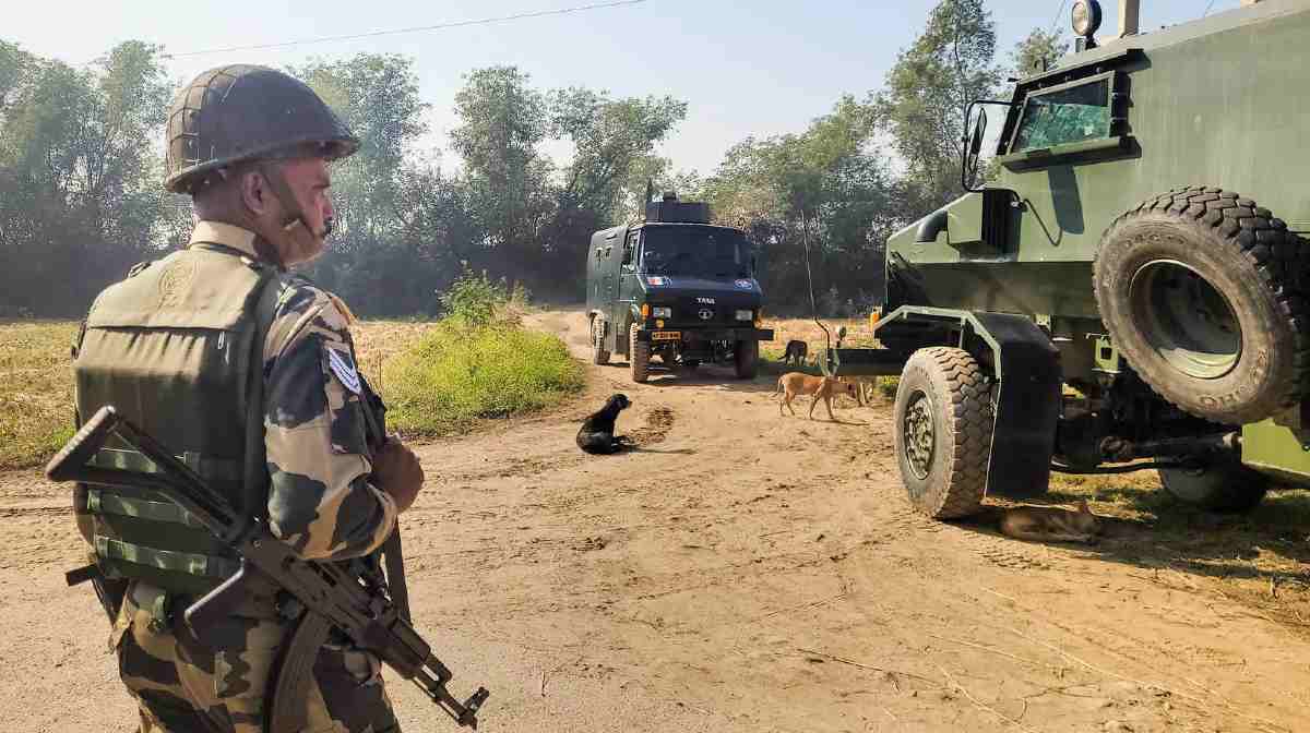 Punjab: बठिंडा के कैंट क्षेत्र में फायरिंग, आर्मी ने कैंटोनमेंट एरिया को किया सील