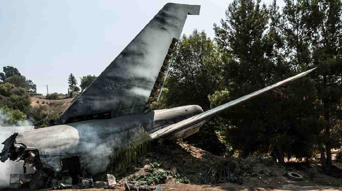 MIG 21 Crash: राजस्थान में एक घर पर गिरा MIG 21, पायलट सुरक्षित, 2 ग्रामीणों की मौत