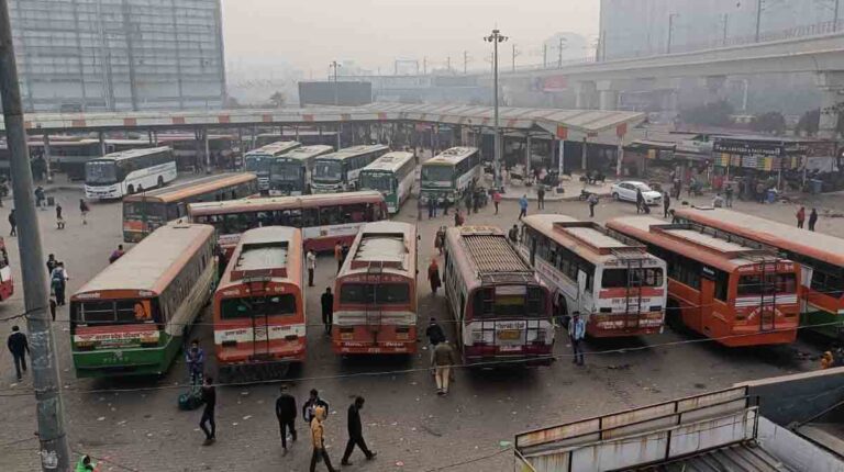 Lucknow News: अयोध्या क्षेत्र में श्रद्धालुओं की सुविधानुसार बसों की संख्या पर्याप्त रखने के निर्देश