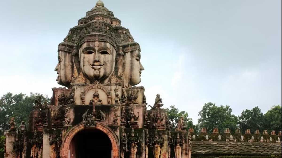 मुरैना में है 64 योगिनी मंदिर, यहां कभी होता था तांत्रिक विश्वविद्यालय!