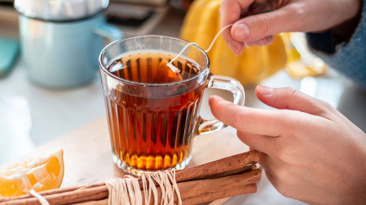 Health Care: सर्दियों में दालचीनी की चाय पीने के हैं जबरदस्त फायदे