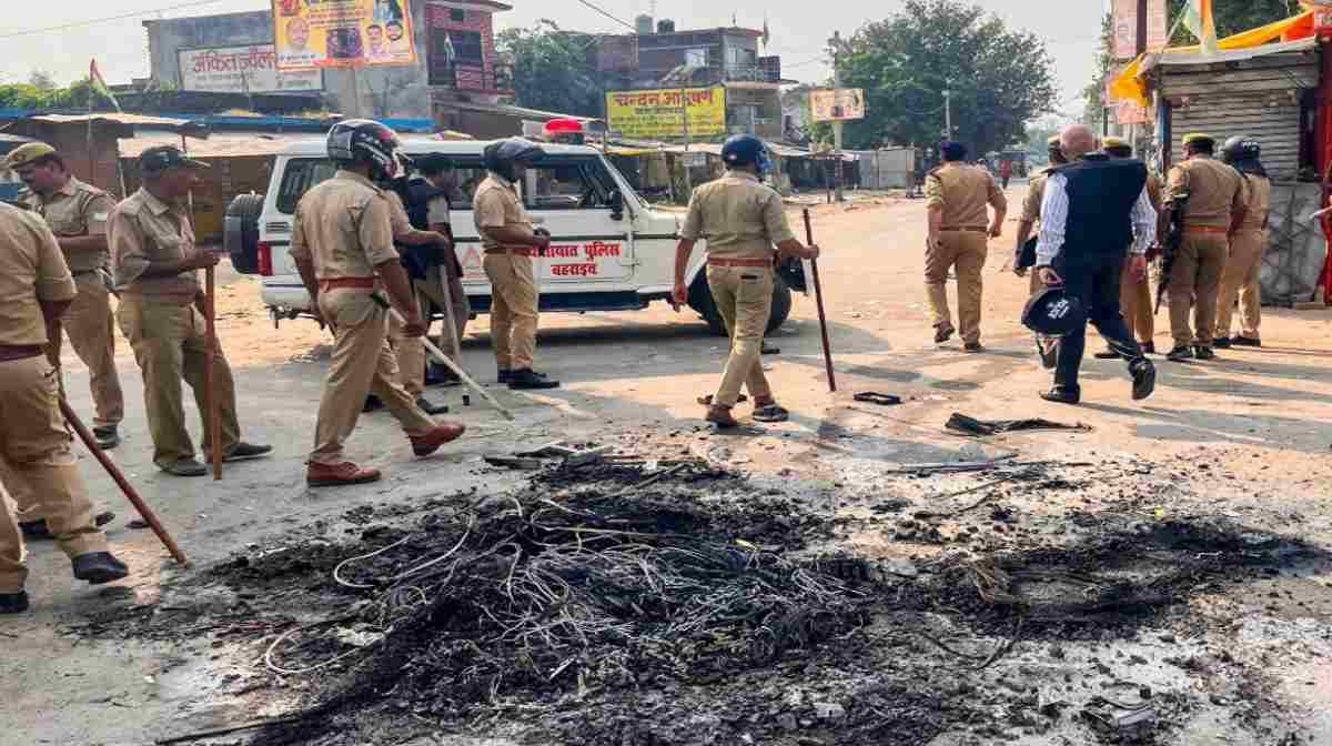 पुलिस और मुस्लिम दंगाइयों की हिंदू विरोधी जुगलबंदी है बहराइच हिंसा