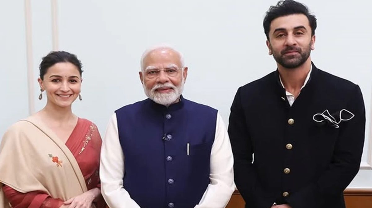 Narendra Modi meeting with Kapoor family