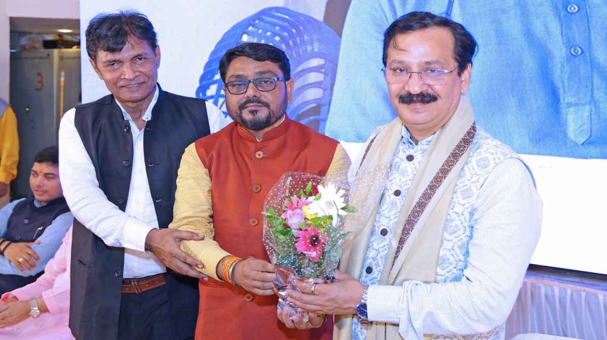 Digital Media and Indian Languages