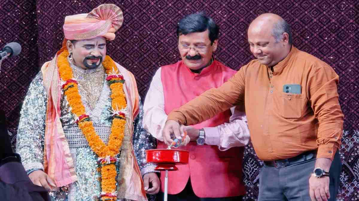 जीवंत सांस्कृतिक कला है जादू: प्रो.संजय द्विवेदी