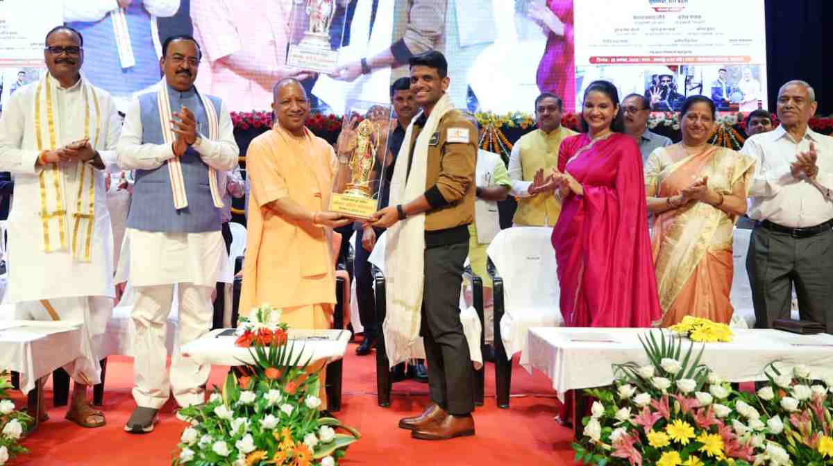 shubhanshu shukla honoured