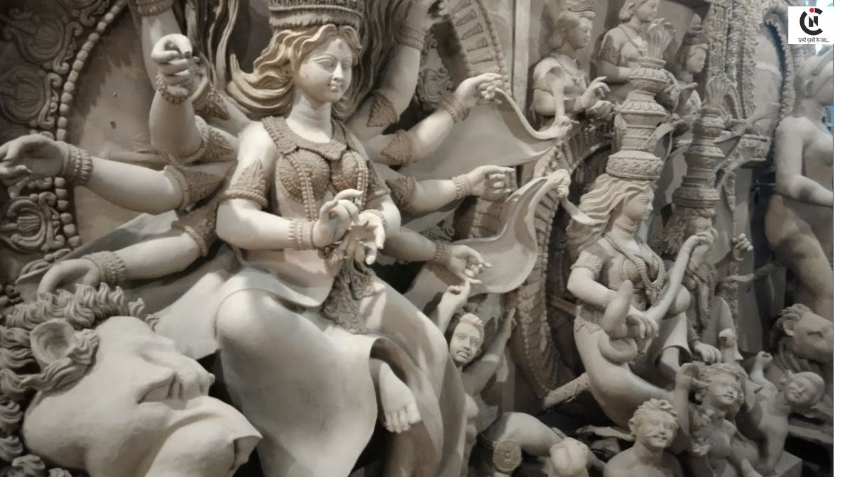 देवी की मूर्ति में छुपा है वेश्या आंगन का पवित्र रहस्य, जानिए इस अनोखी परंपरा की कहानी
