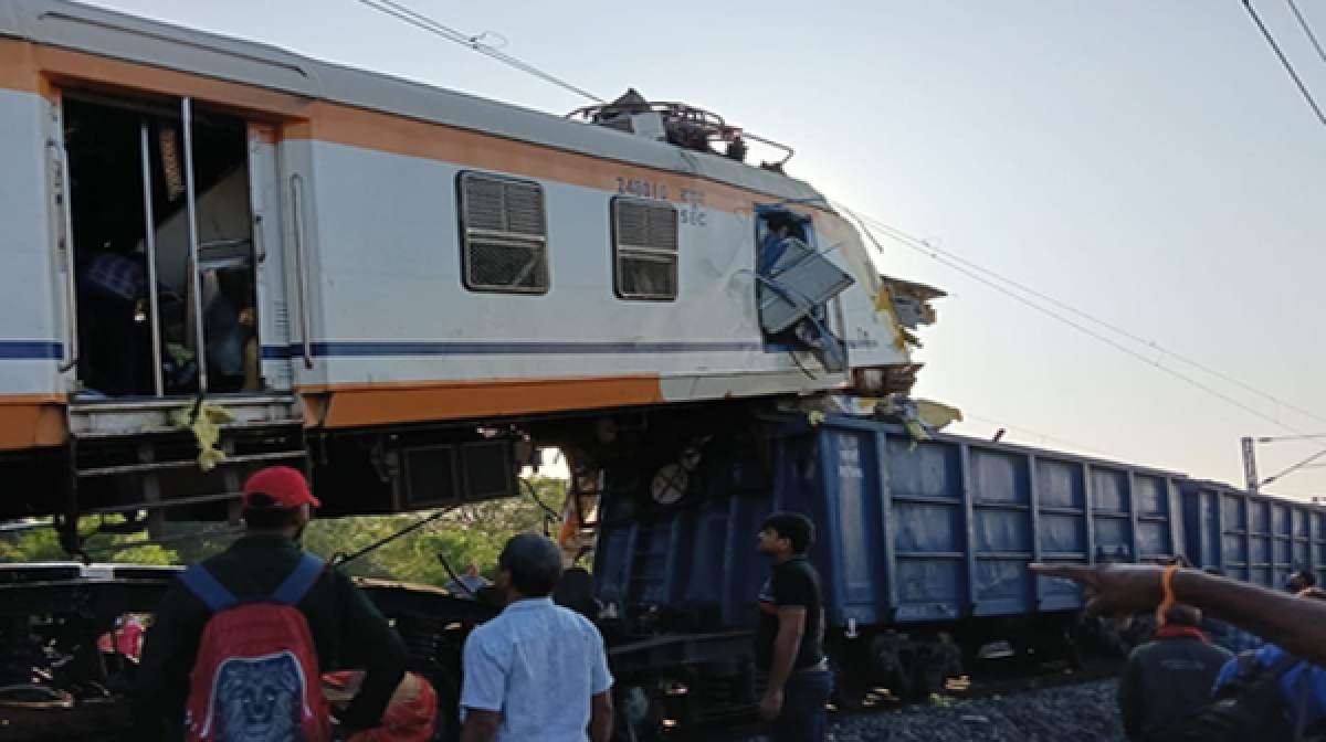बिलासपुर के पास पैसेंजर ट्रेन और मालगाड़ी में सीधी टक्कर, 5 यात्रियों की मौत, कई घायल