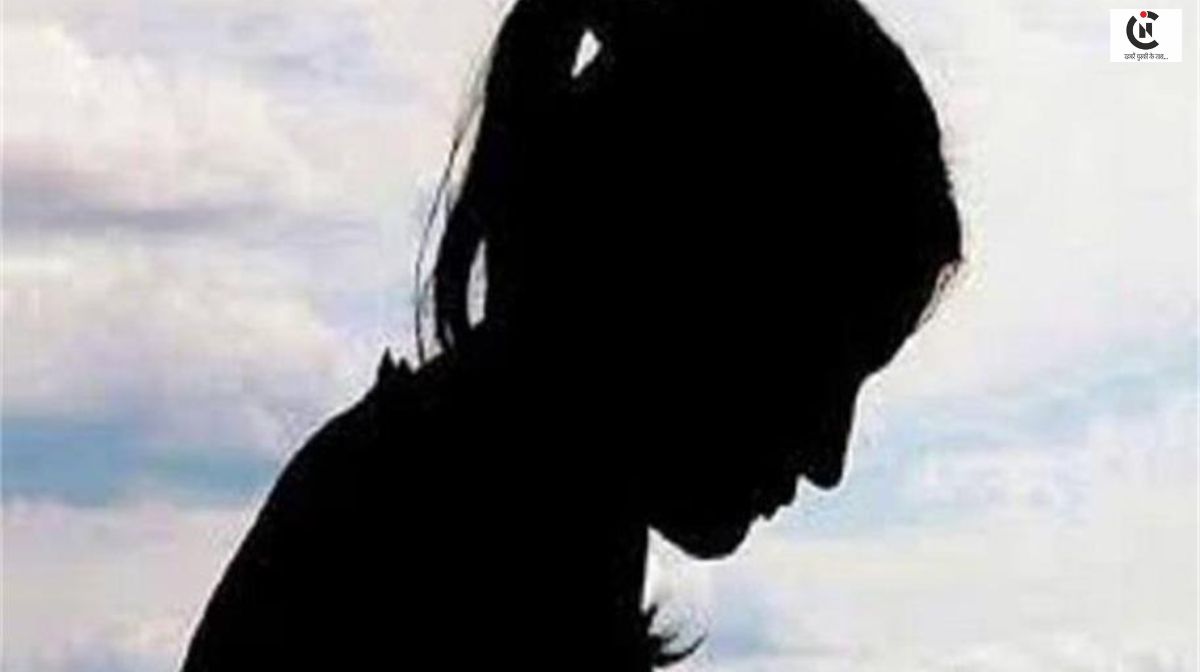 डिमांड न मानने पर दरोगा ने स्पा संचालिका की स्कूटी को लगाई आग, पुलिस ने किया गिरफ्तार