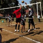 Prayagraj News: ECC में वॉलीबॉल का रोमांच, खिलाड़ियों ने मैदान पर दिखाया दम