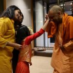 योगी के विदेशी दौरों में सनातन धर्म और विकसित भारत का जलवा