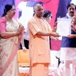 CM योगी ने लॉन्च किया पिंक रोजगार महाकुंभ, मेधावी छात्राओं को जल्द मिलेंगी मुफ्त स्कूटी