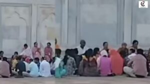 Taj Mahal Bhajan Kirtan Viral Video