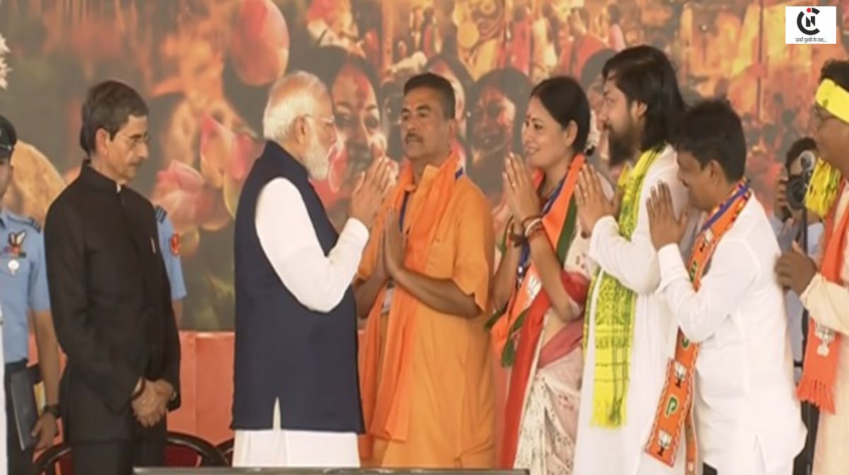 subhendu adhikari sworn in as first bjp cm west bengal 