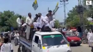 Pakistan Army fires on protesters