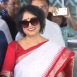 तसलीमा नसरीन 19 साल बाद कोलकाता लौटीं, बोलीं- ऐसा लग रहा है जैसे अपने ही देश वापस आ गई हूँ