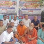 पानीपत रेलवे स्टेशन पर यूपी-बिहार की ट्रेनों के ठहराव की मांग को लेकर छठे दिन भी धरना जारी